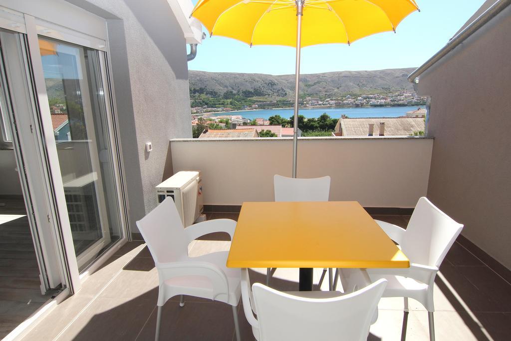 Apartment Villa Franci Pag Town Exteriör bild