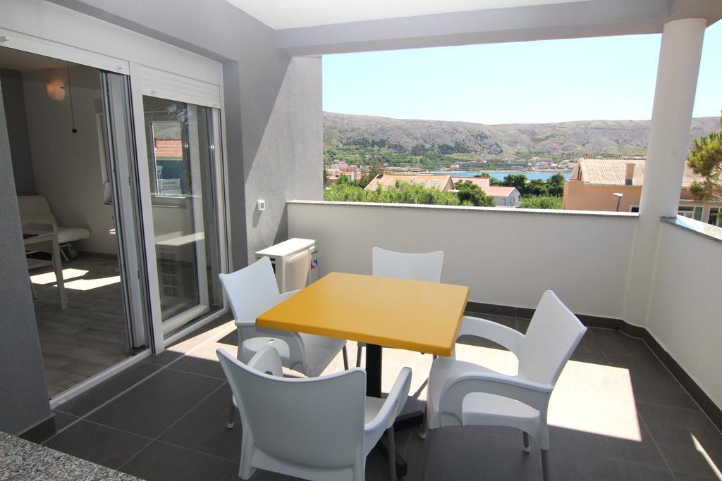 Apartment Villa Franci Pag Town Exteriör bild