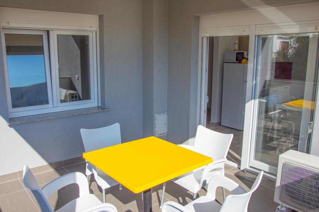 Apartment Villa Franci Pag Town Exteriör bild