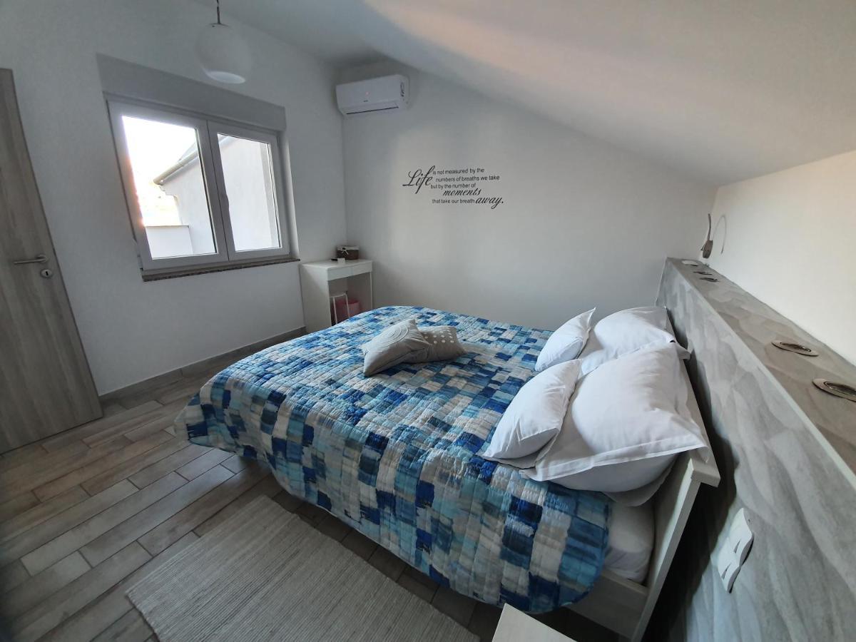 Apartment Villa Franci Pag Town Exteriör bild
