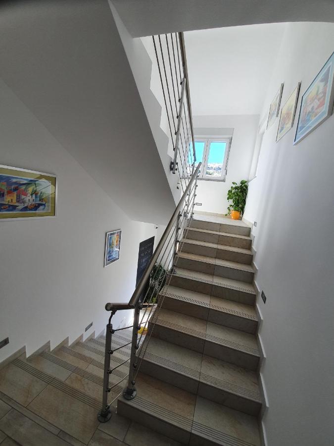 Apartment Villa Franci Pag Town Exteriör bild